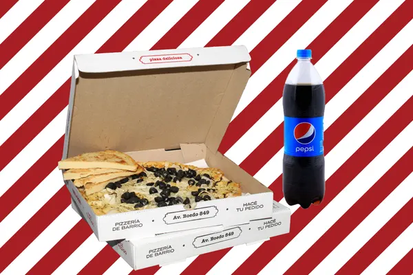 Deal 2: muzzarella pizza, special pizza, fainá and a 1.5L soda
